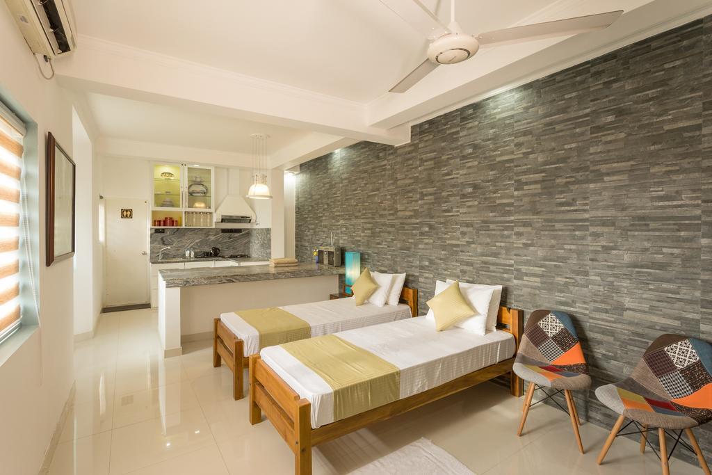 Shalom Residence Kandy Luaran gambar